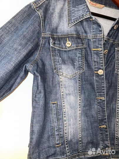 Джинсовая куртка