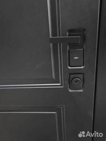 Дверь входная металлическая