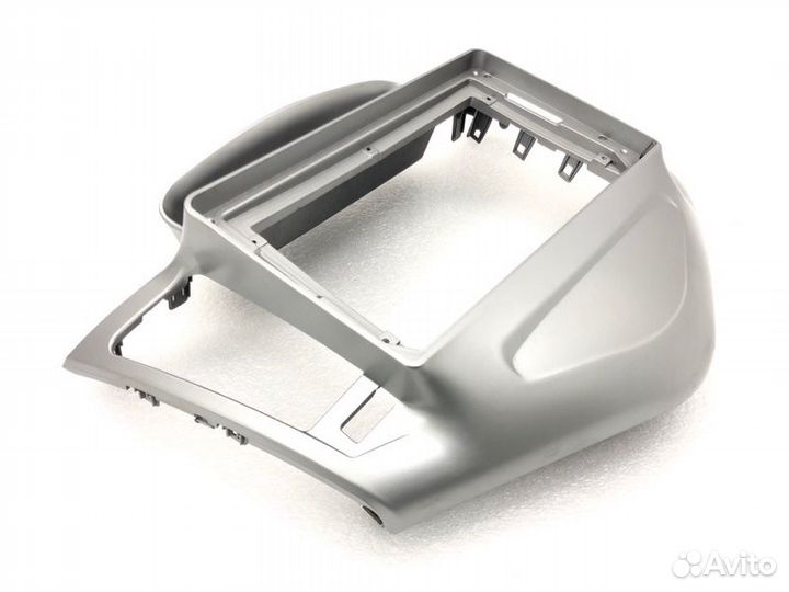 Рамка магнитолы Chevrolet Cruze 2012