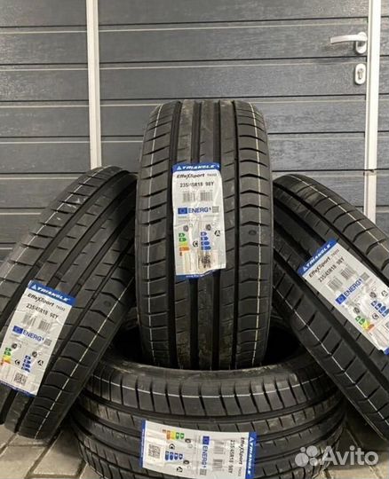 Triangle EffeXSport TH202 225/40 R19 93Y