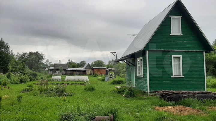 Дача 20 м² на участке 8 сот.