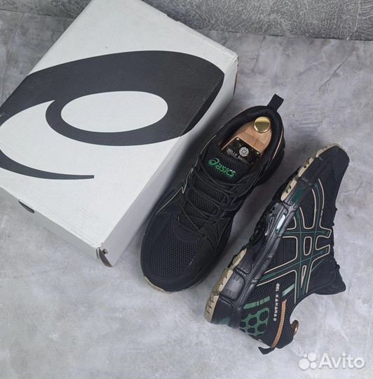 Кроссовки Asics