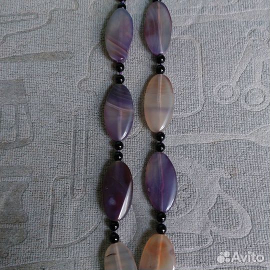 Бусы из натуральных камней