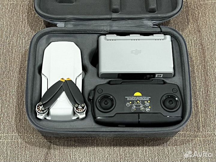 DJI mini SE - Fly more combo