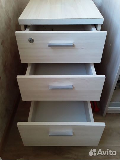 Тумба вместительная