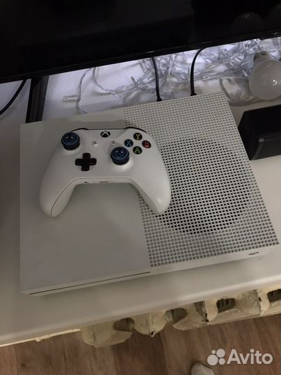 Xbox One S