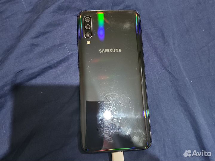 Samsung Galaxy A50, 6/64 ГБ