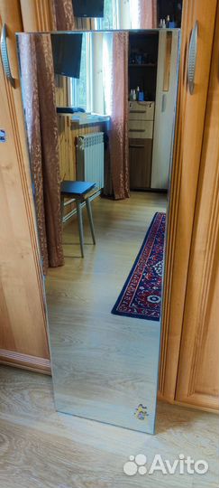 Зеркало настенное