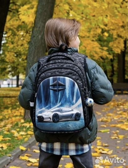 Школьный рюкзак с анатомической спинкой