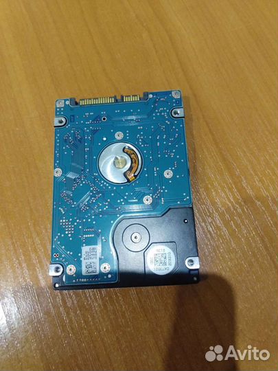 Жесткий диск Hitachi 750 гб