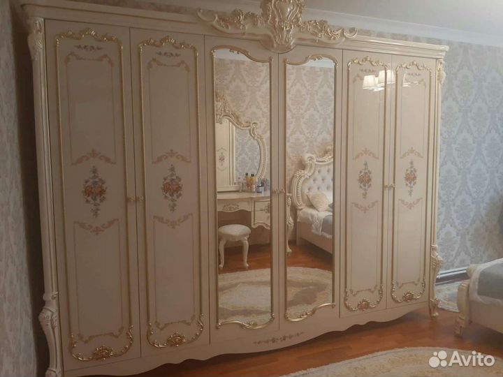 Спальный гарнитур мебель бу