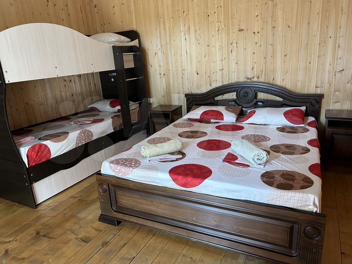 Дом 24 м² на участке 3 сот.