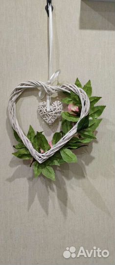 Венок декоративный