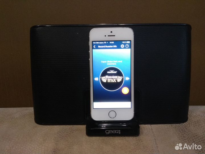 Зарядка для iPhone с музыкой Gear 4 StreetParty 5