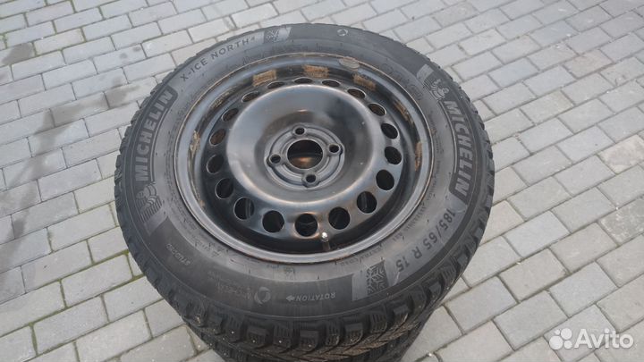 Michelin X-Ice North 4 185/65 R15