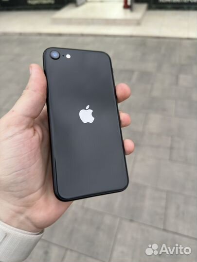 iPhone SE (2020), 64 ГБ