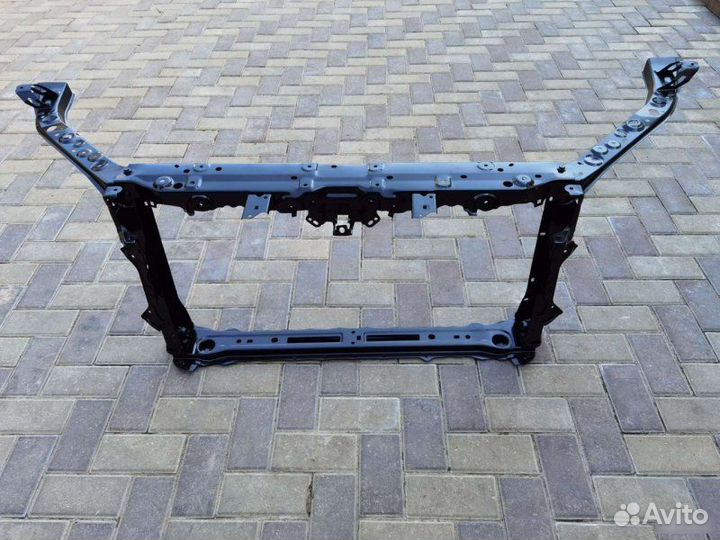 Телевизор Toyota Camry 70