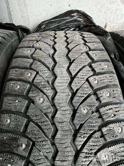 Pirelli Formula Ice 225/50 R17 98T