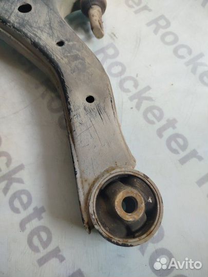 Рычаг подвески передний правый Hyundai Elantra XD