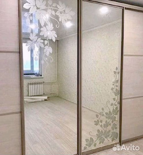 Шкаф- купе новый