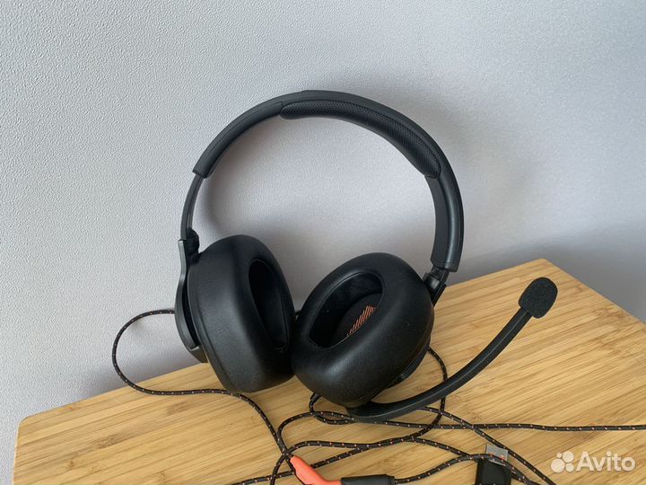 Наушники JBL Quantum 300