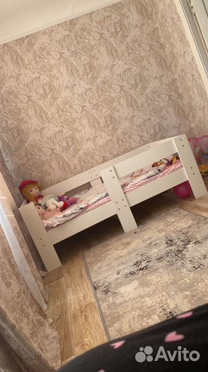 Продаю кровать детская матрас отдельно