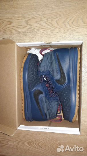 Ботинки Nike зимние