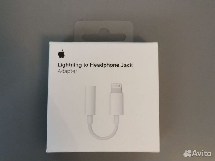 Адаптер Lightning to Headphone Jack