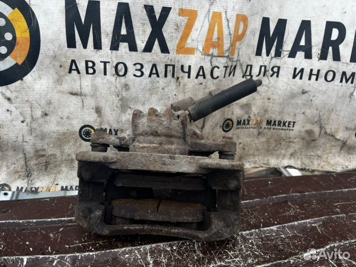 Суппорт тормозной передний правый Peugeot 308