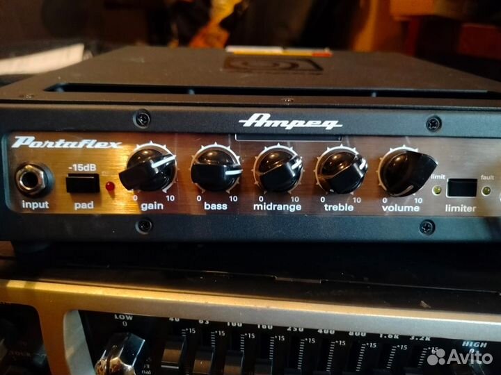 Басовый усилитель ampeg PF-350