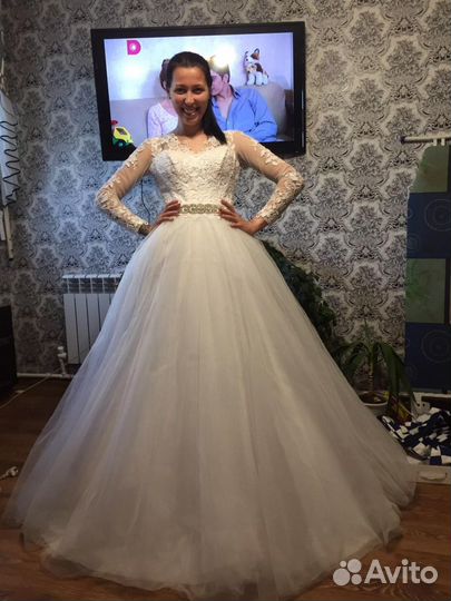 Свадебное платье