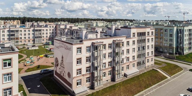 2-к. квартира, 61 м², 2/4 эт.