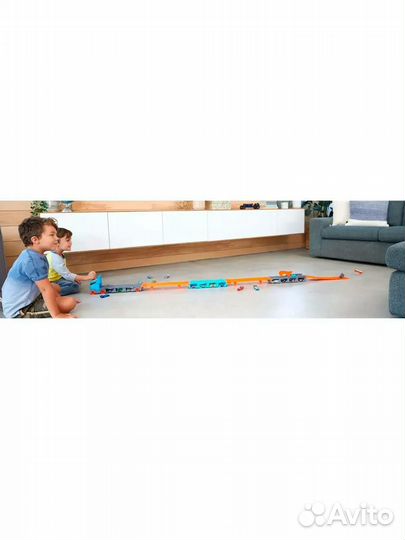 Hot Wheels Грузовик-автотрек GVG37