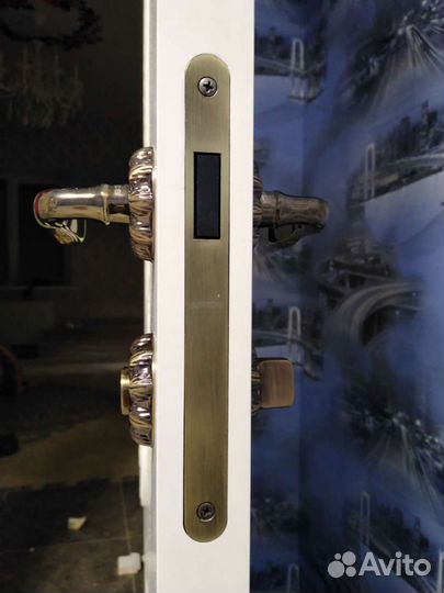 Установка межкомнатных дверей