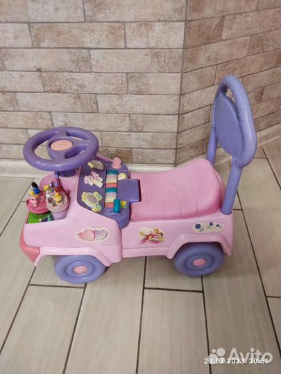 Машинка-каталка