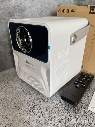Проектор umiio