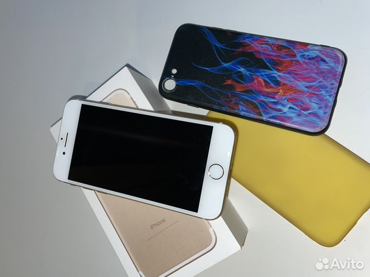 iPhone 7, 32 ГБ