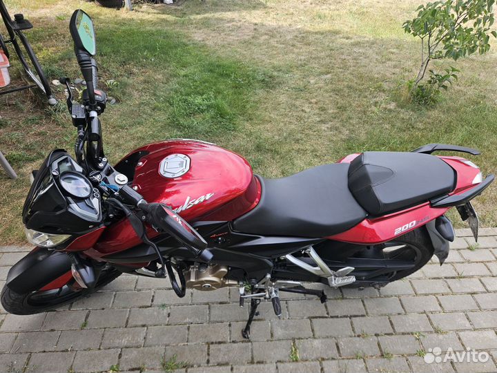 Bajaj Pulsar NS 200