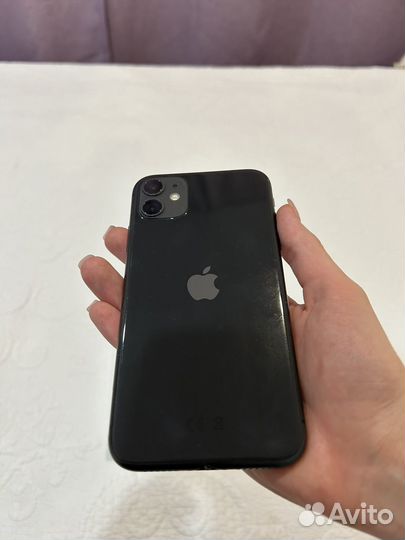 iPhone 11, 64 ГБ