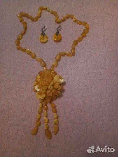 Колье,серьги.Янтарь