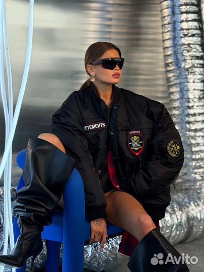 Бомбер vetements police женский