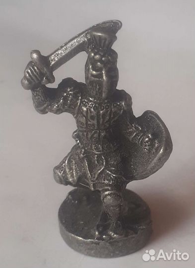 Коллекционные фигурки