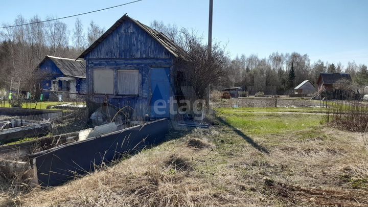 Дача 10 м² на участке 5 сот.