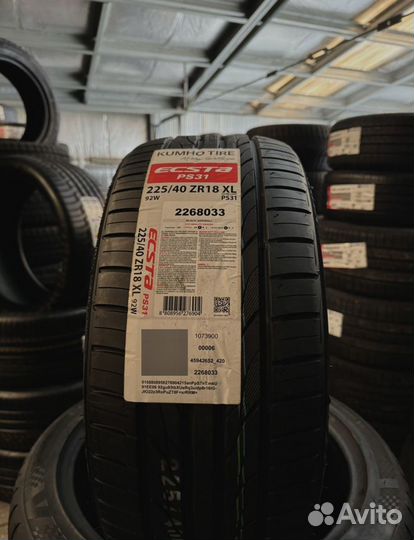 Kumho Ecsta PS31 225/40 R18 92W