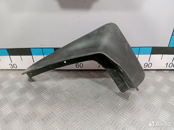 Часть Б/У Брызговики задние комплект001