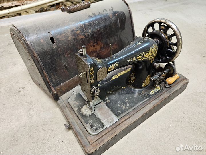 Швейная машина singer