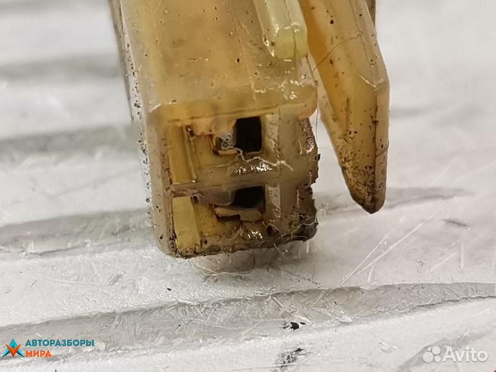 Датчик уровня топлива Renault Koleos 2008