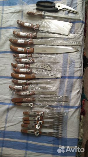 Кухонные ножи и вилки