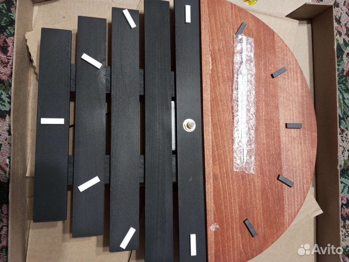 Часы настенные