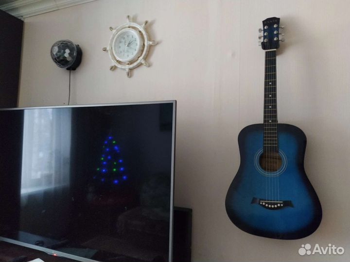 Держатель для гитары и укулеле
